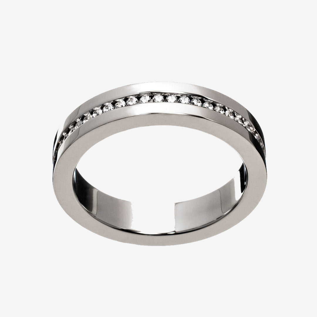 Josefin Ring Steel